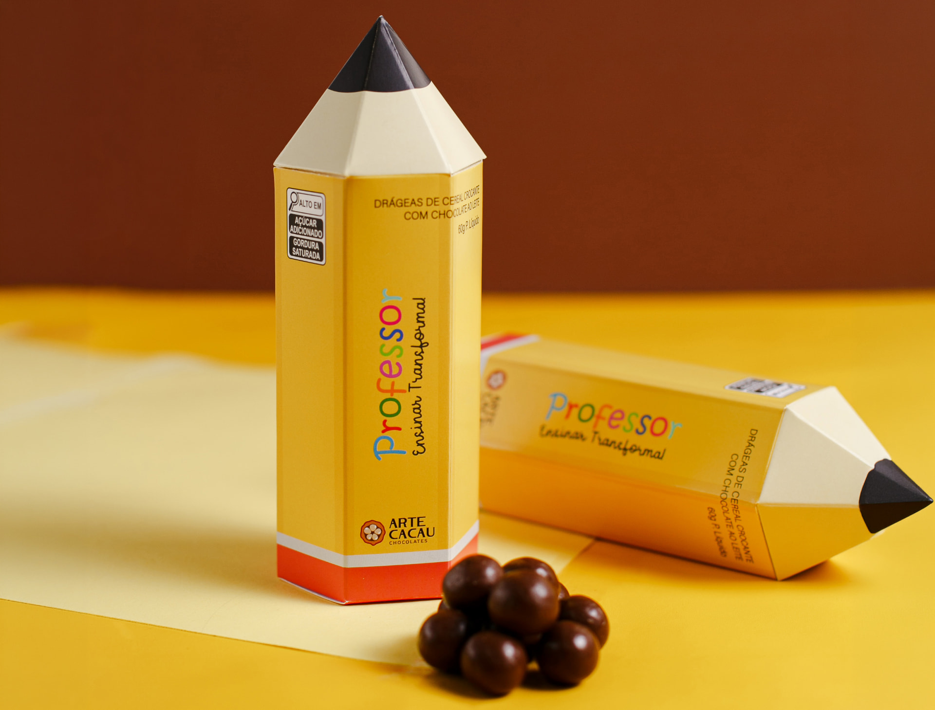 Embalagem de chocolate em formato de lápis para o Dia do Professor